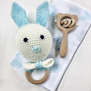 Alternative view of Coelho de mão em Crochê